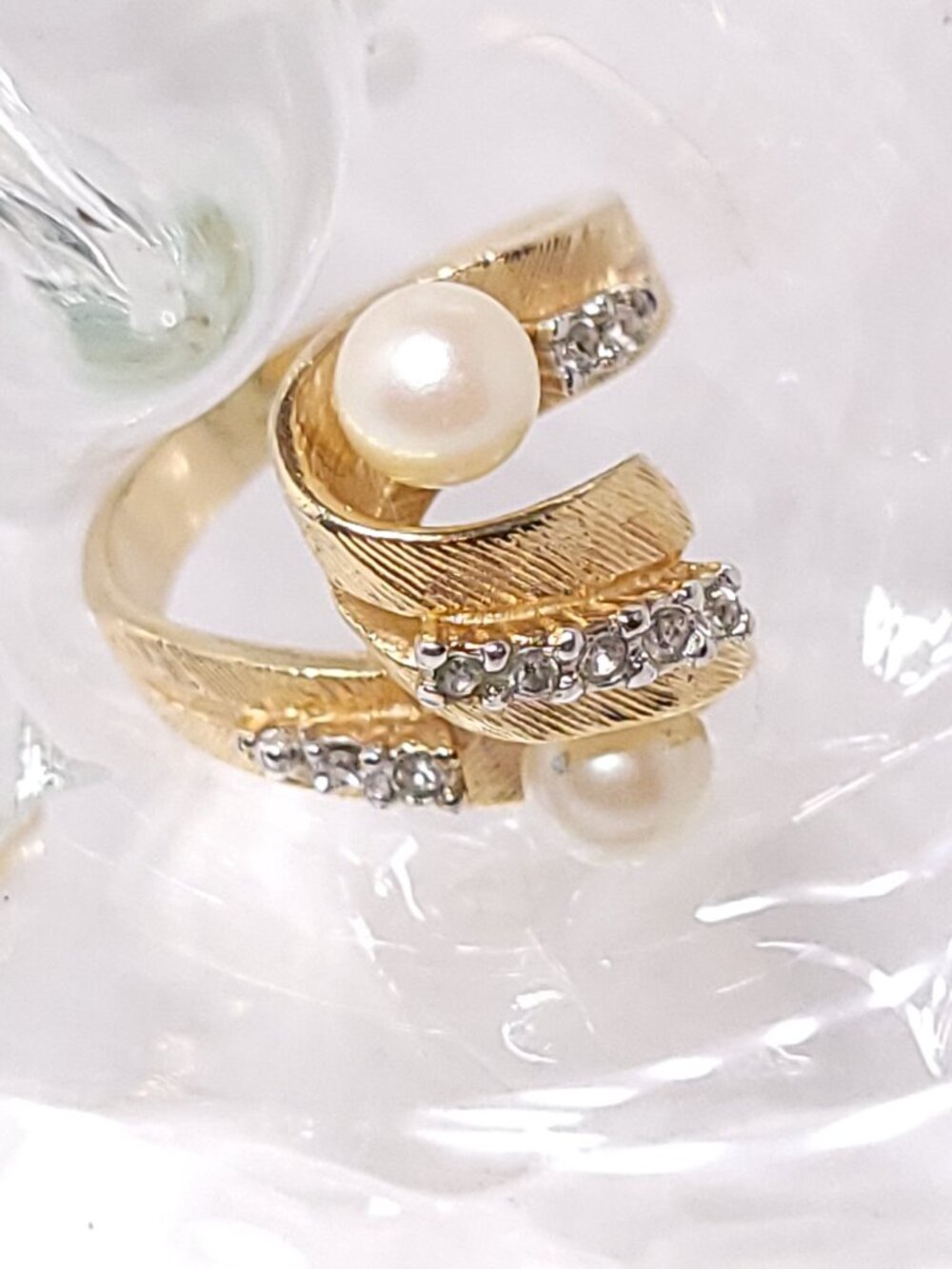 Double Faux Pearl Swirll Ring in 18KGE